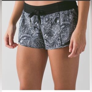 Lululemon Paisley Hotty Hot Shorts-Refer to description for callout